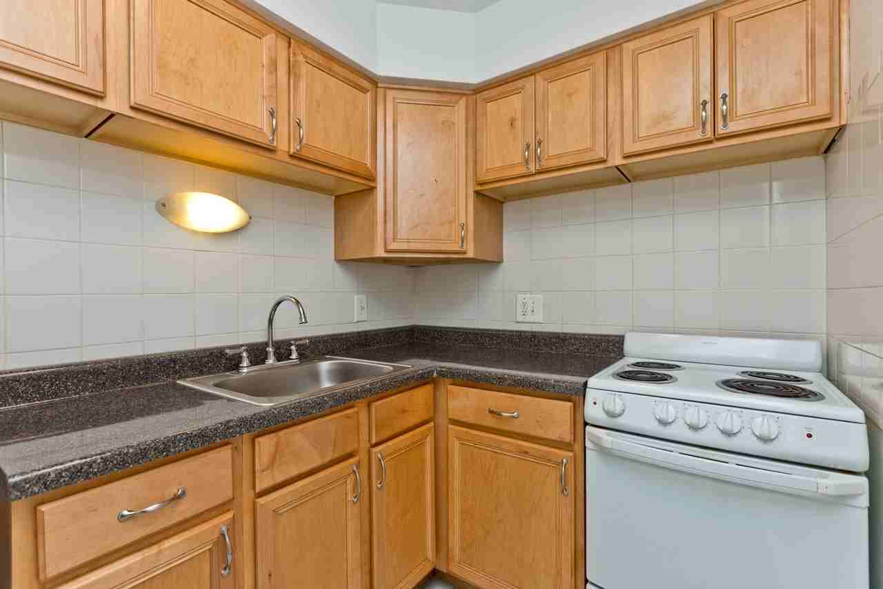 1024 W Catalpa Ave #408