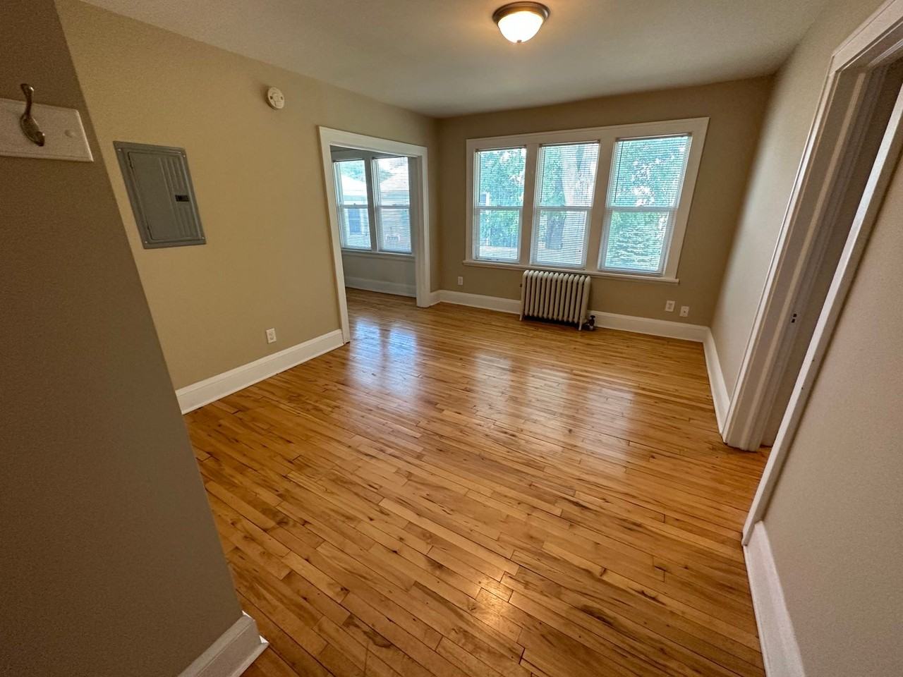 1756 Grand Ave - Photo 6 of 20