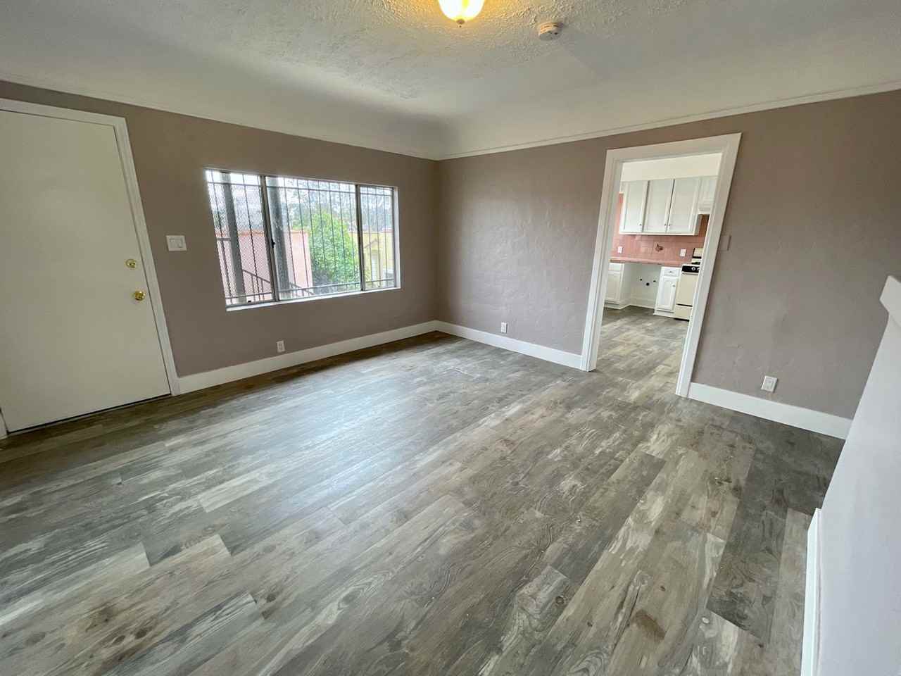 845 W. 75th St. - Photo 2 of 23