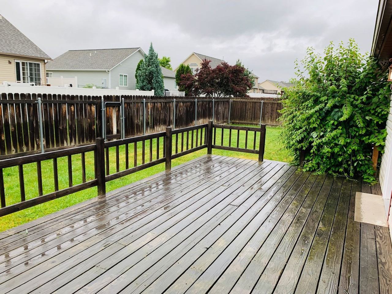 3080 Sheffield Dr - Photo 3 of 17