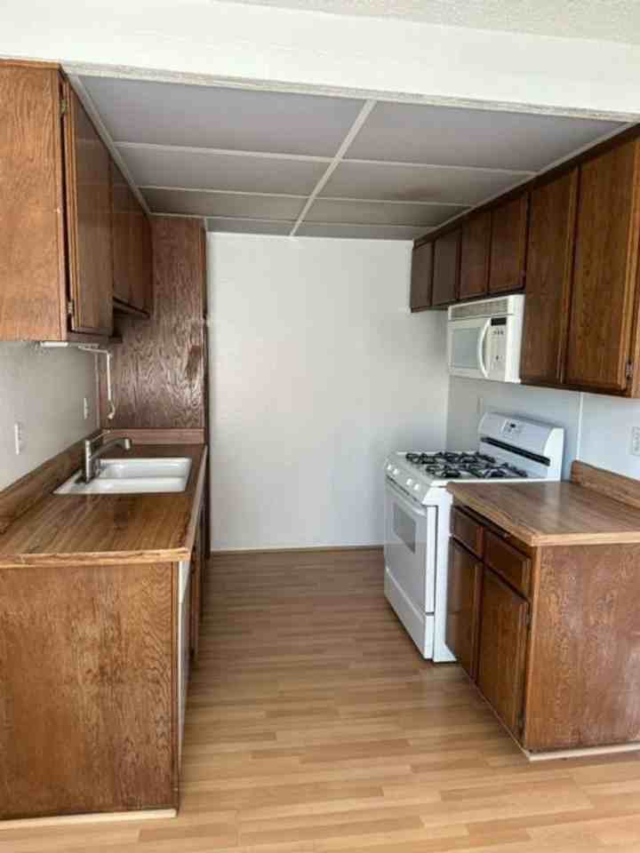 20531 S Vermont Ave #8 - Photo 6 of 13