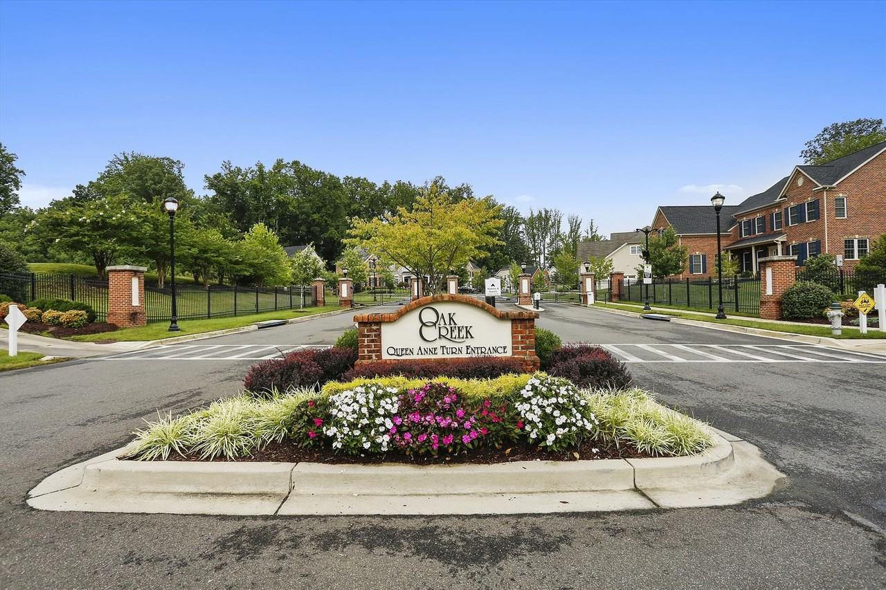 608 Rexford Way - Photo 3 of 46