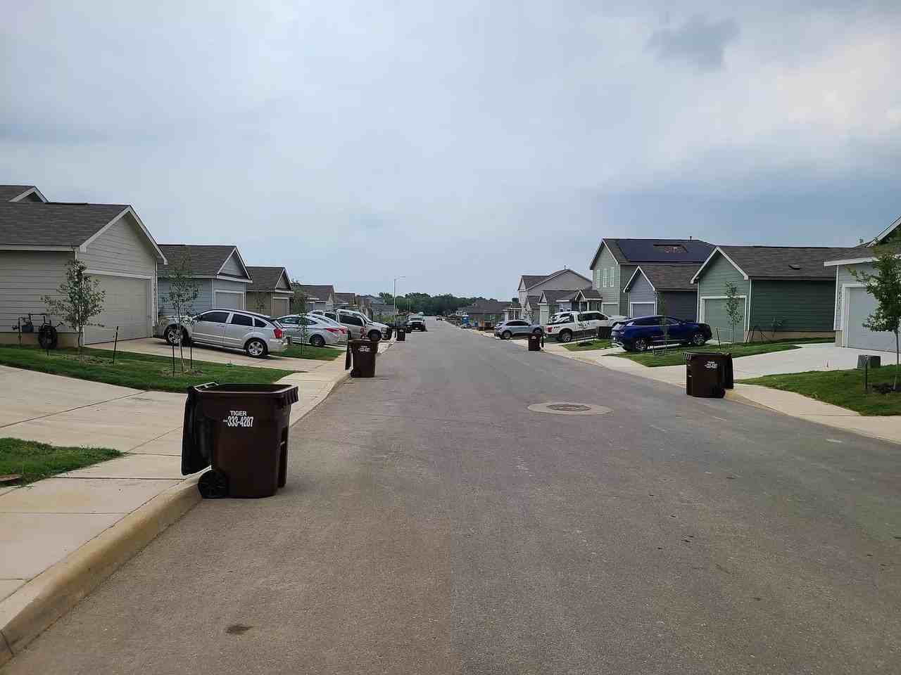 20443 Fire Stone - Photo 2 of 13