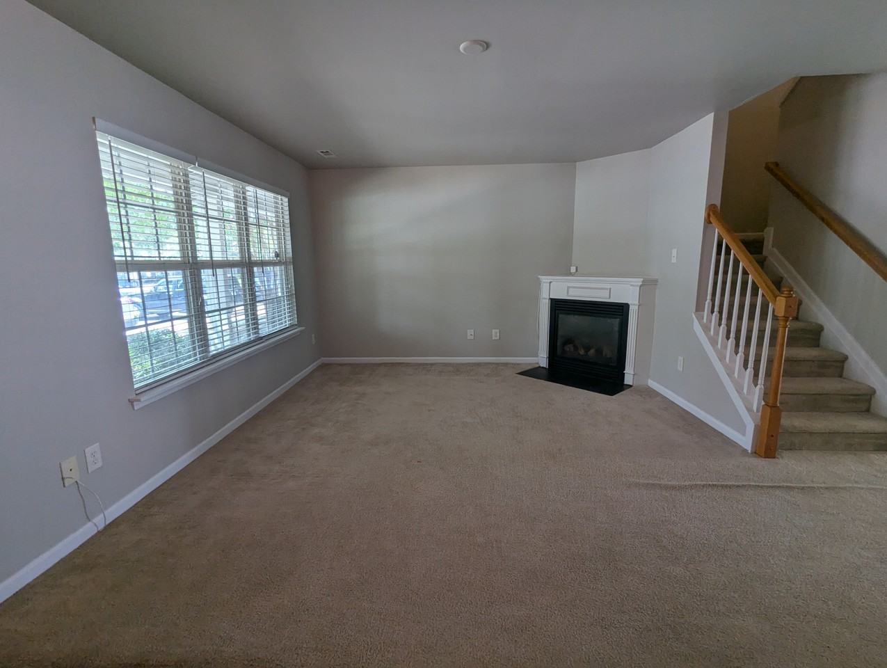 11040 Derryrush Avenue - Photo 6 of 14