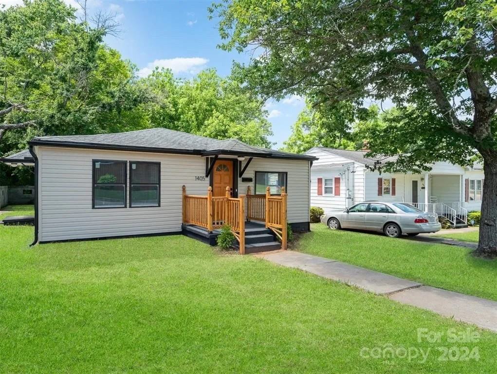 1405 W Bank St - Photo 3 of 50
