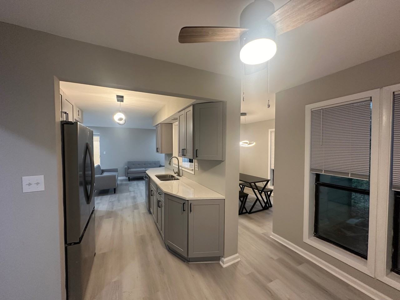 9400 Roberts Dr - Photo 4 of 16