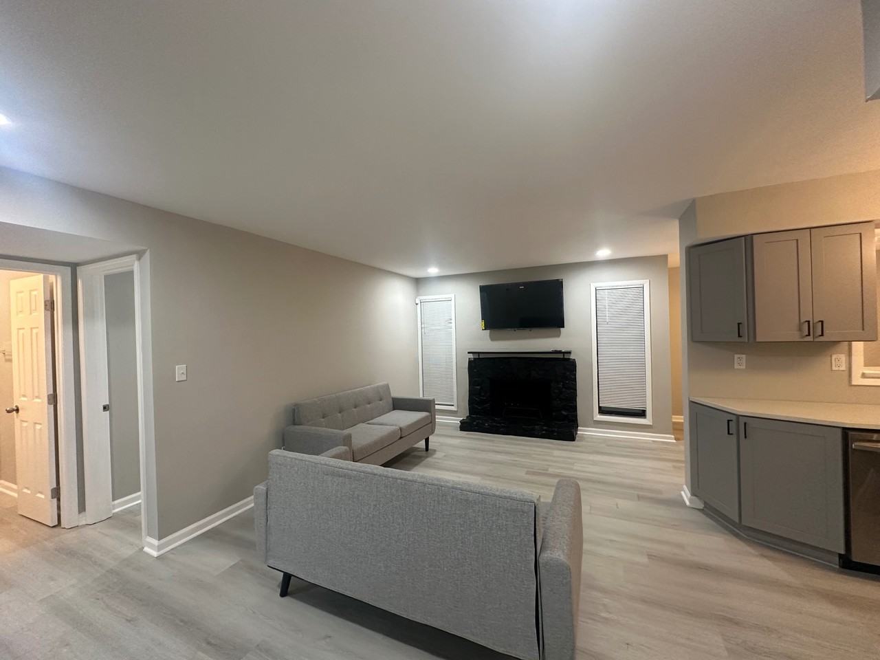 9400 Roberts Dr - Photo 6 of 16