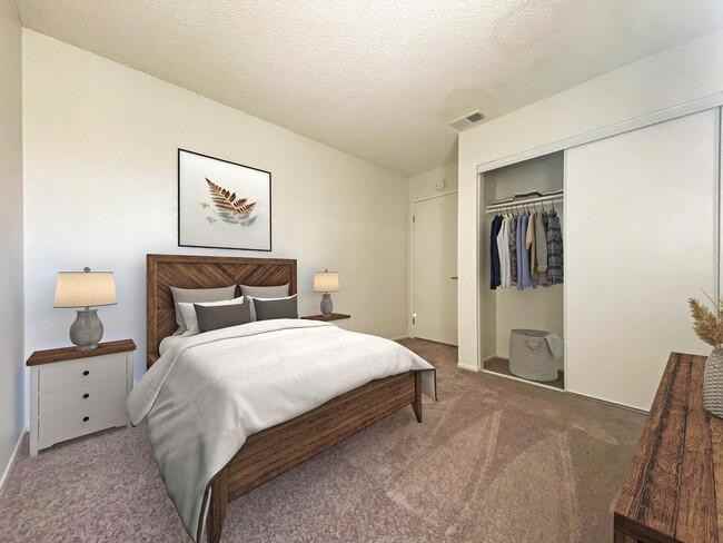 1865 North Clyde Street - Photo 3 of 20