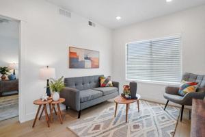 featured image of 330 28th St