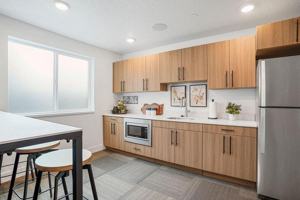 featured image of 330 28th St