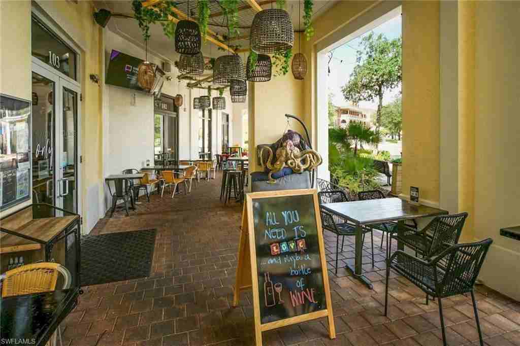 5522 Hampton Links Ct - Photo 3 of 28