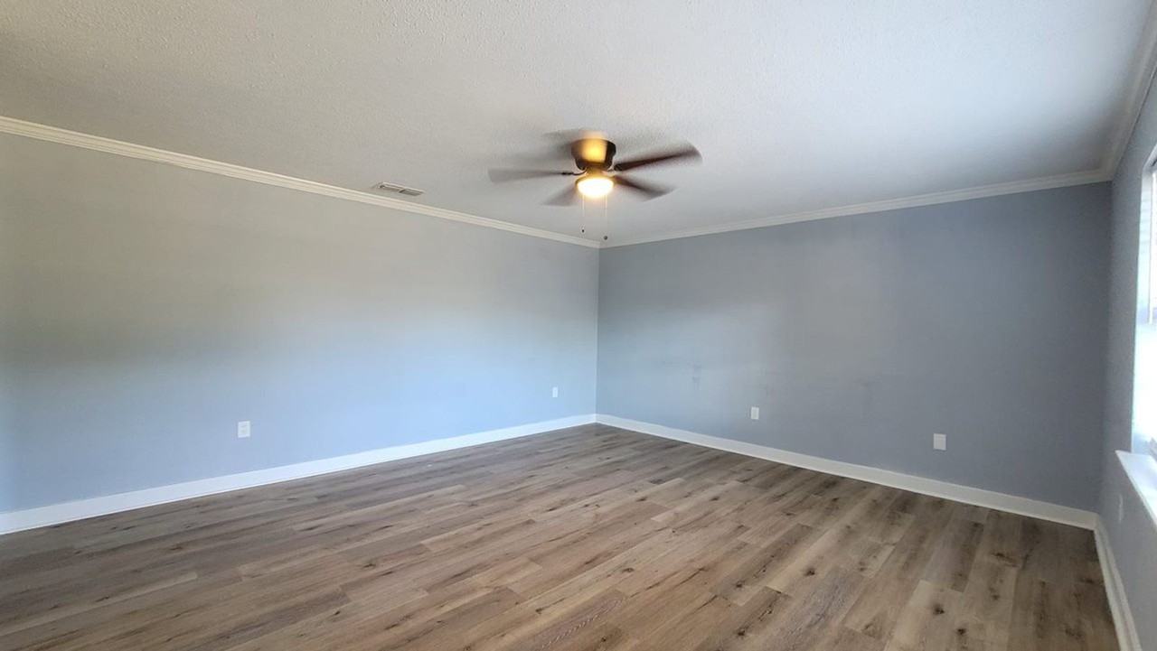 4814 13th St - Photo 3 of 22