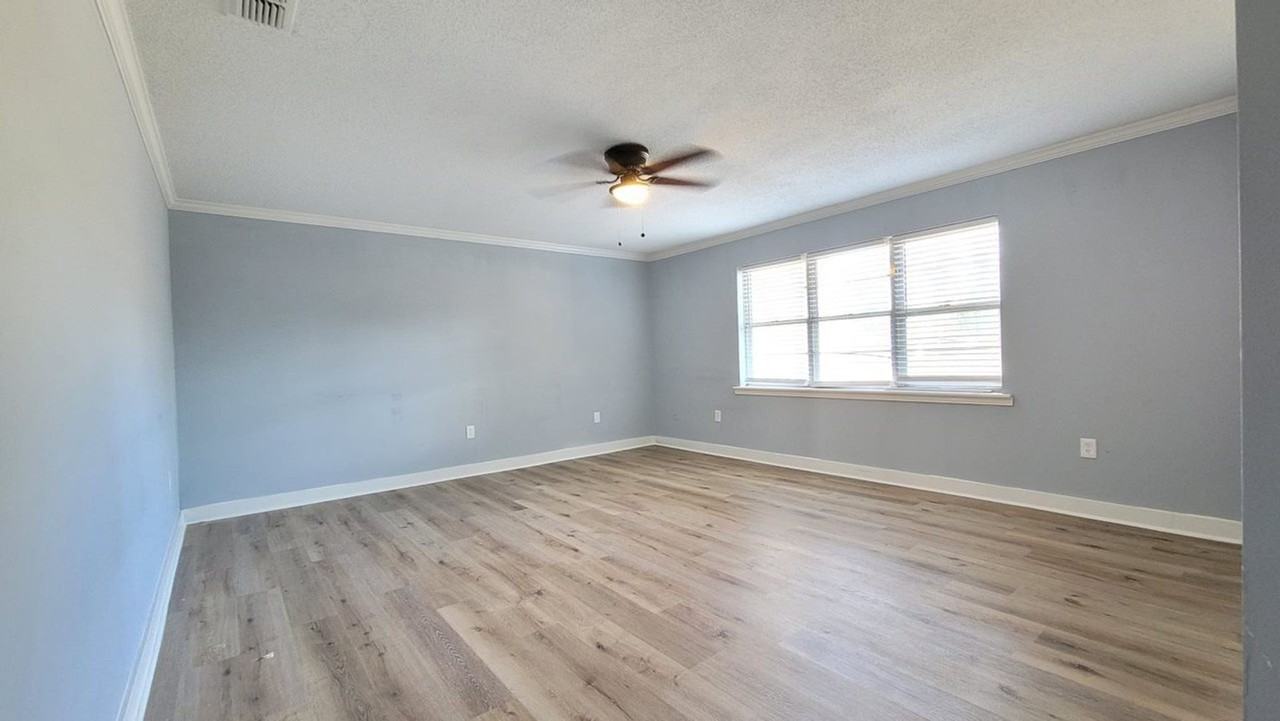 4814 13th St - Photo 2 of 22