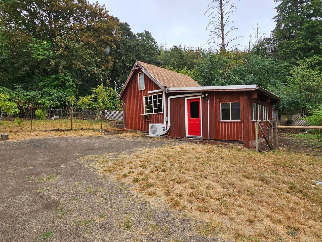 39967A Ward Rd - Photo 3 of 36