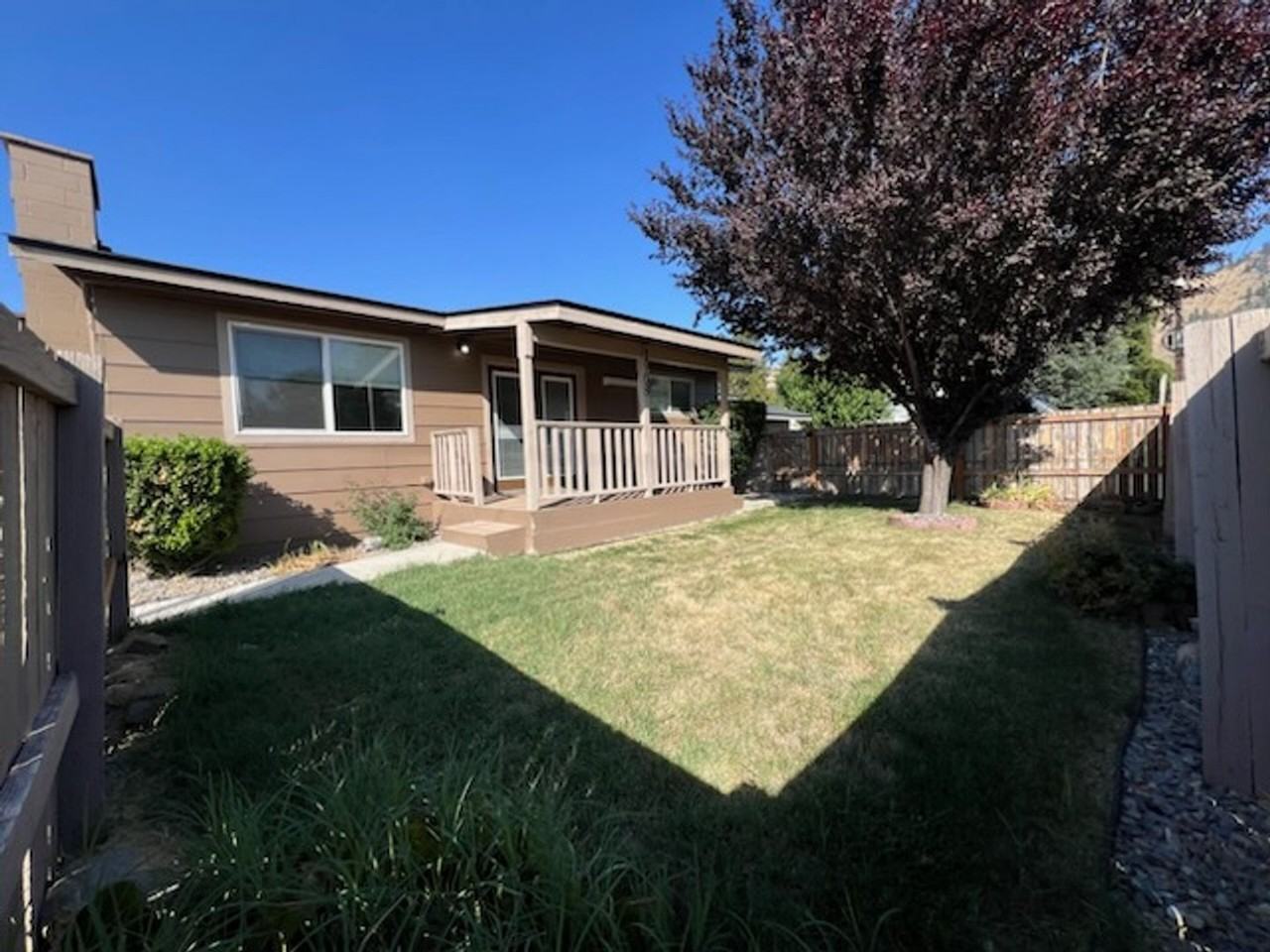 1908 Howe St - Photo 2 of 15