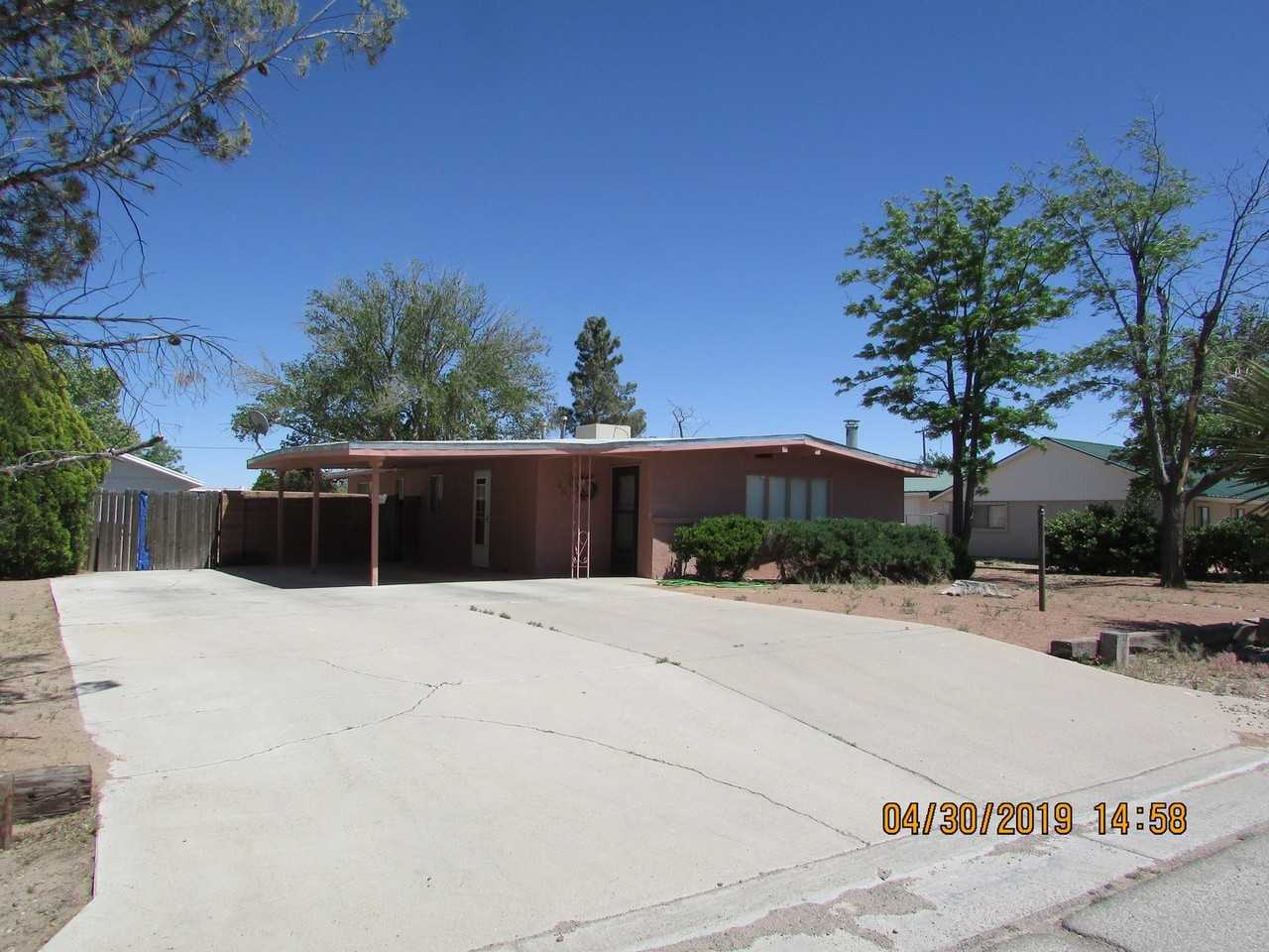 603 South Yucca - Photo 2 of 12
