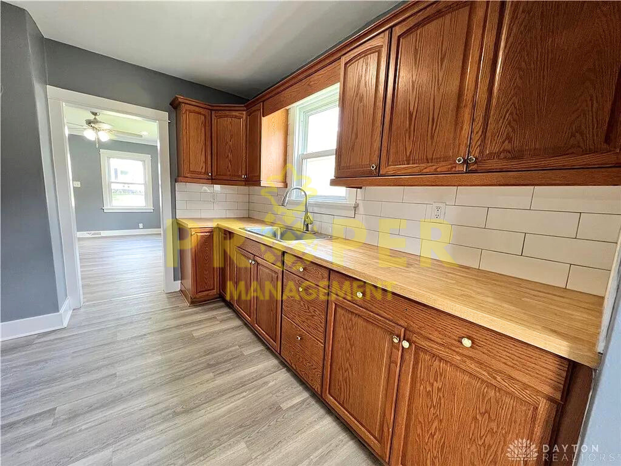 1432 Melrose Ave - Photo 7 of 14