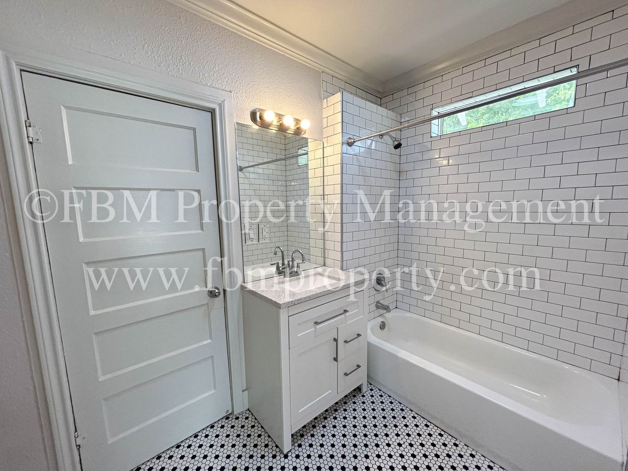 1407 North Preston Street - Photo 6 of 24