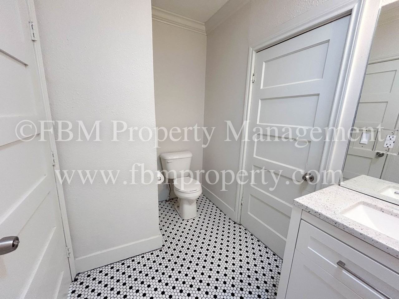 1407 North Preston Street - Photo 7 of 24