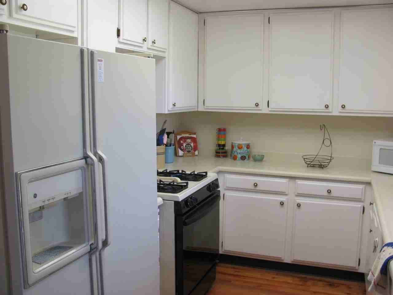2250 King Ct #14 - Photo 2 of 20