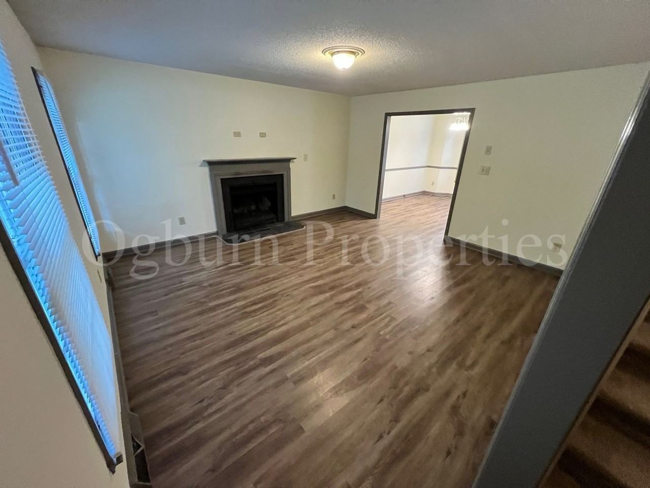 1207 N Peace Haven Rd - Photo 2 of 12