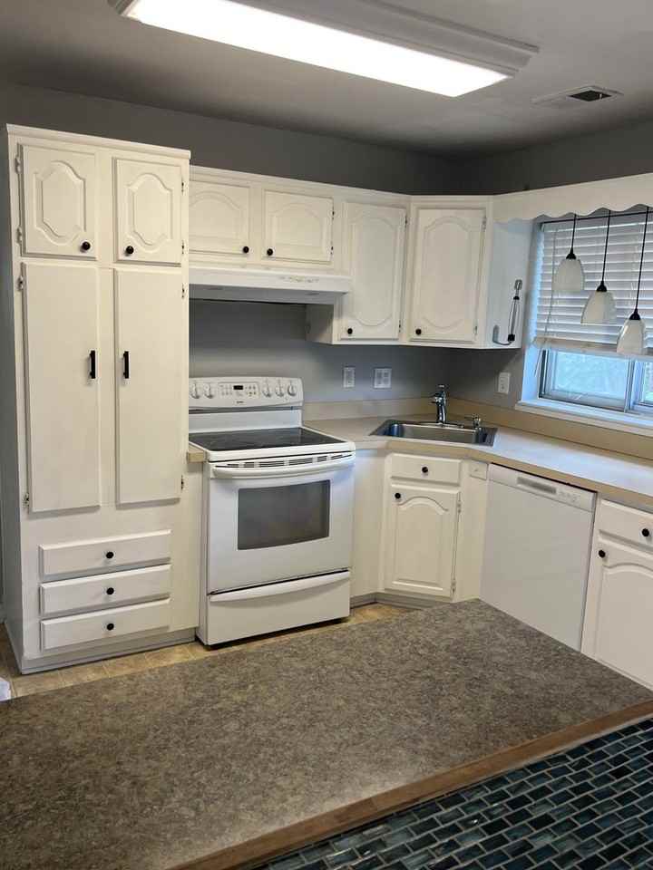 521 Gotham Rd - Photo 5 of 21