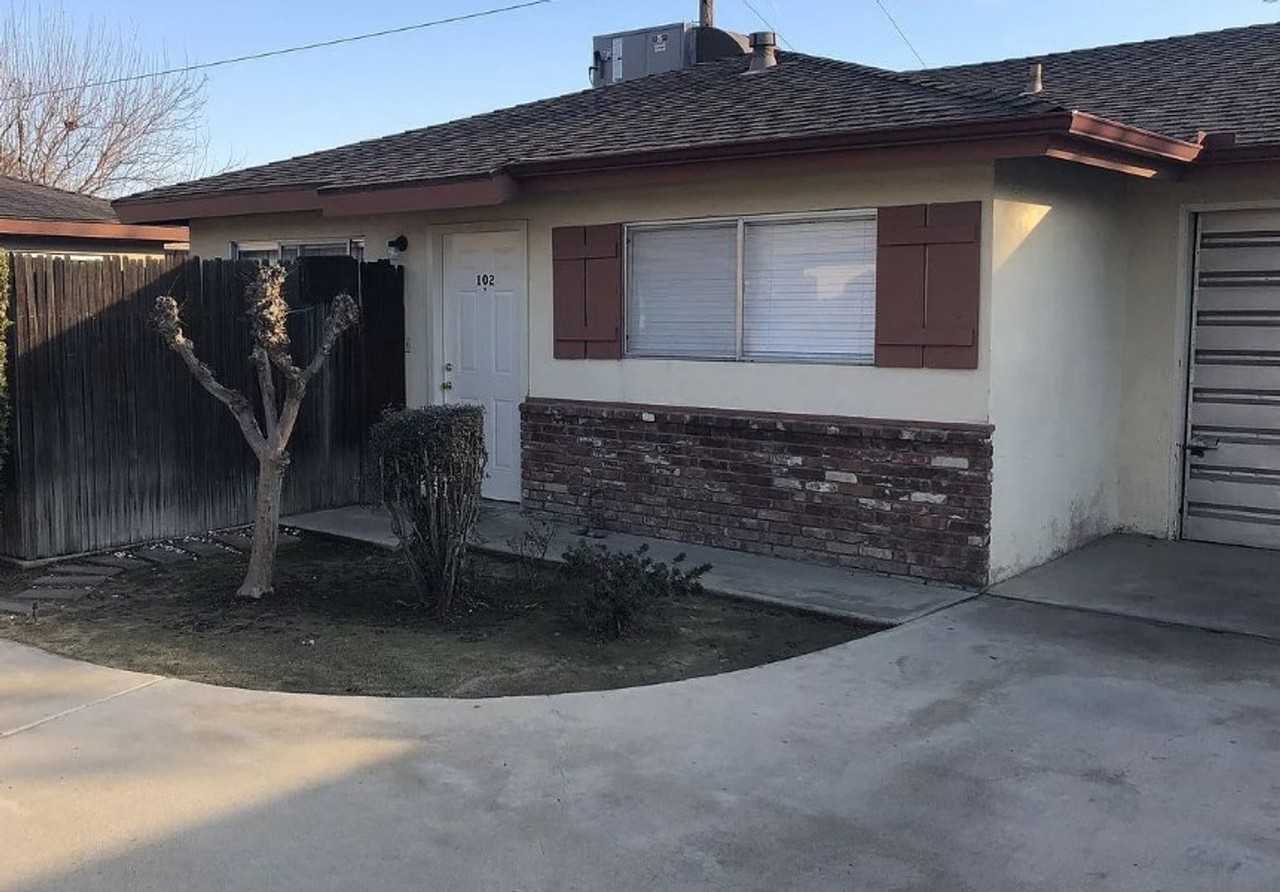 102 Garnsey Ave - Photo 2 of 12