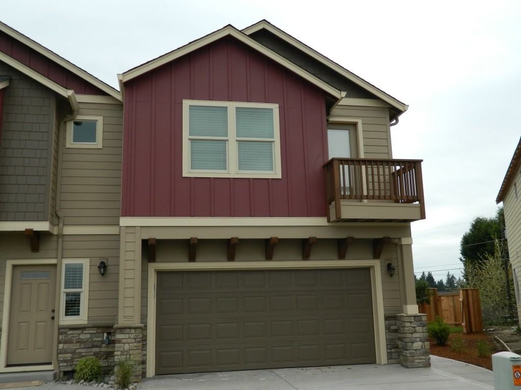 209 N 33rd Ct - Photo 3 of 25