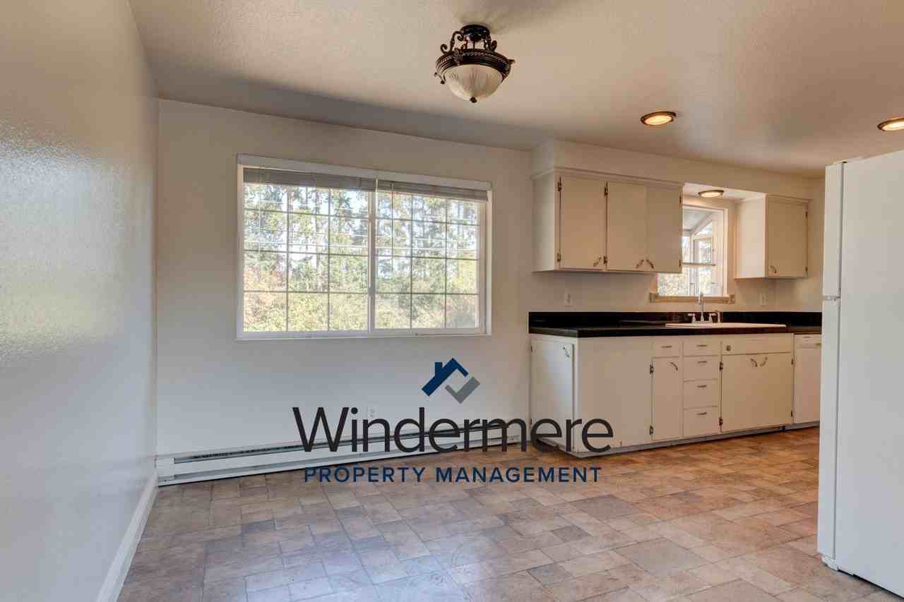 130 Nw Clipper Dr - Photo 3 of 18