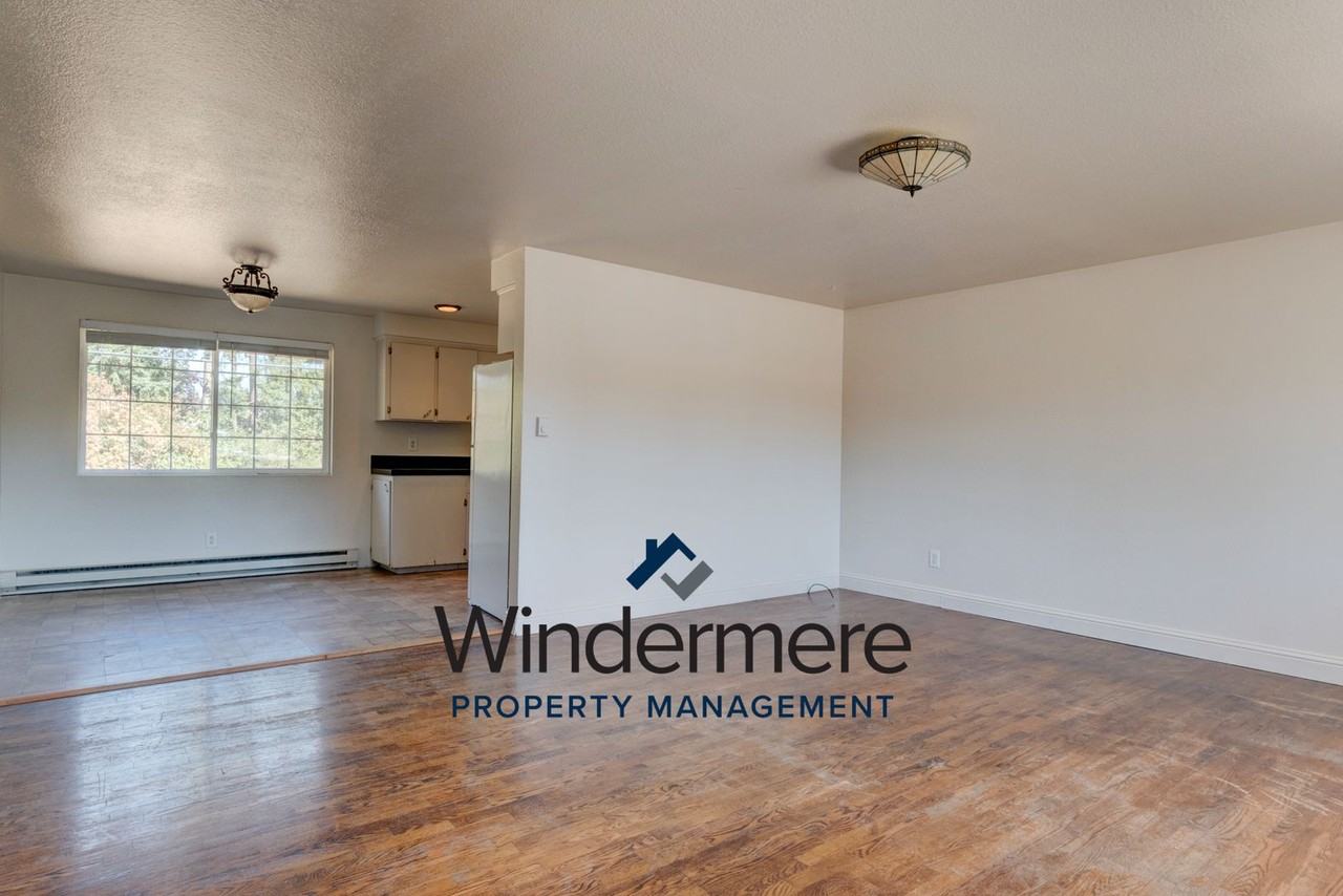 130 Nw Clipper Dr - Photo 5 of 18