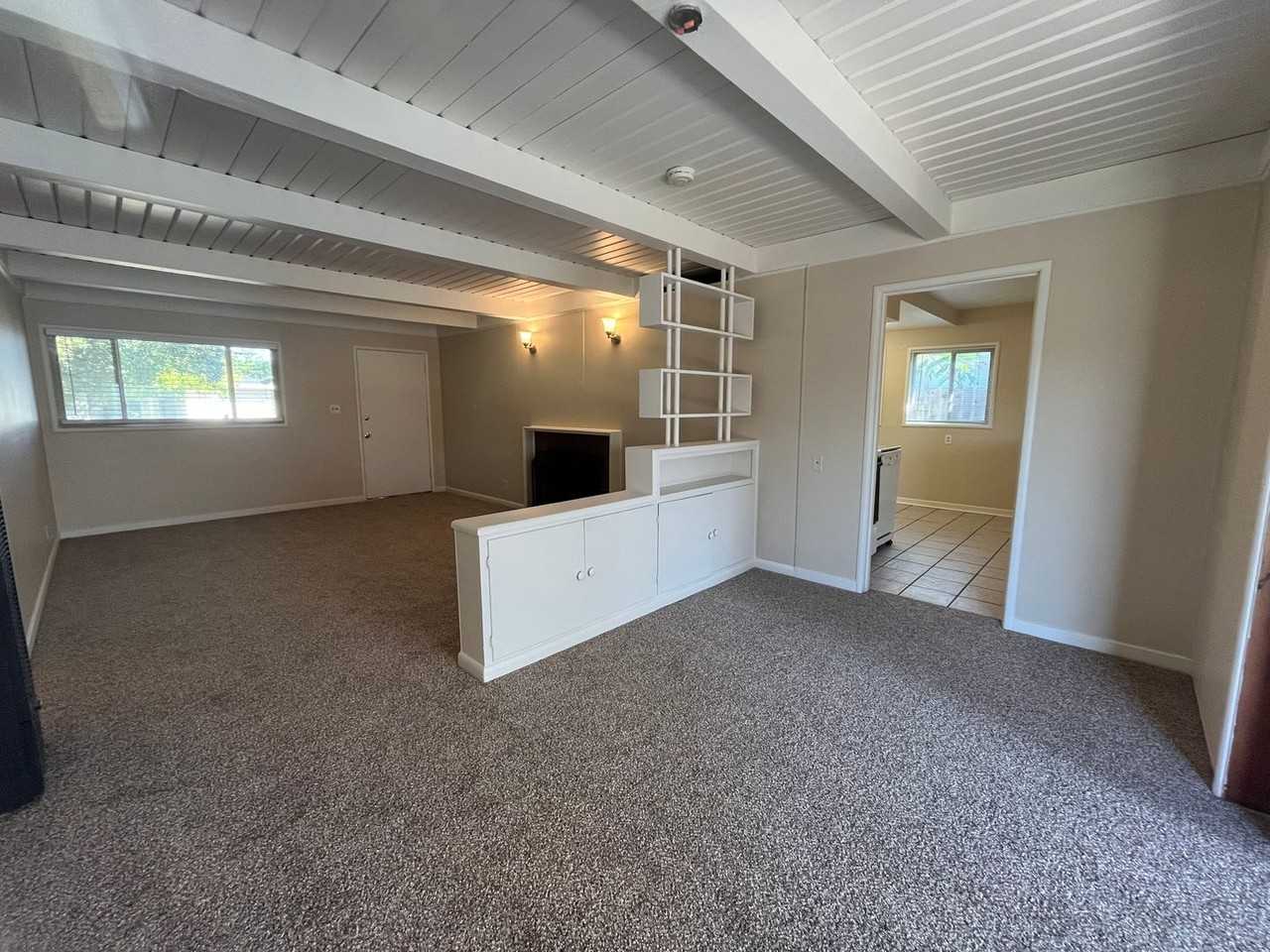 2205 Cortez Ln - Photo 5 of 23