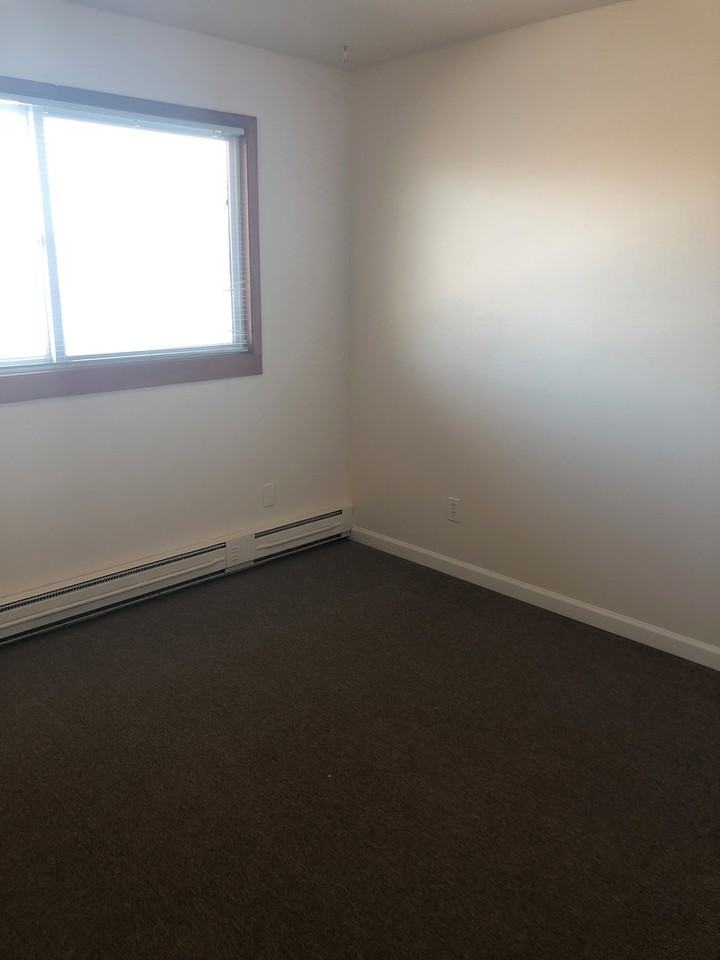 137 Schilling Dr - Photo 4 of 14