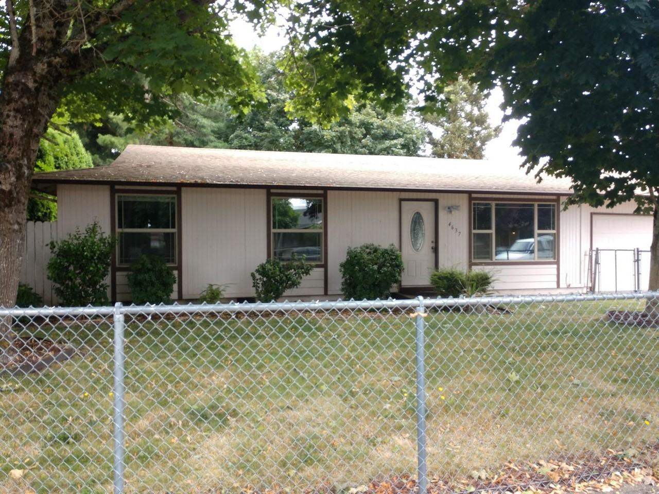 4637 Lords Ct Ne - Photo 2 of 16