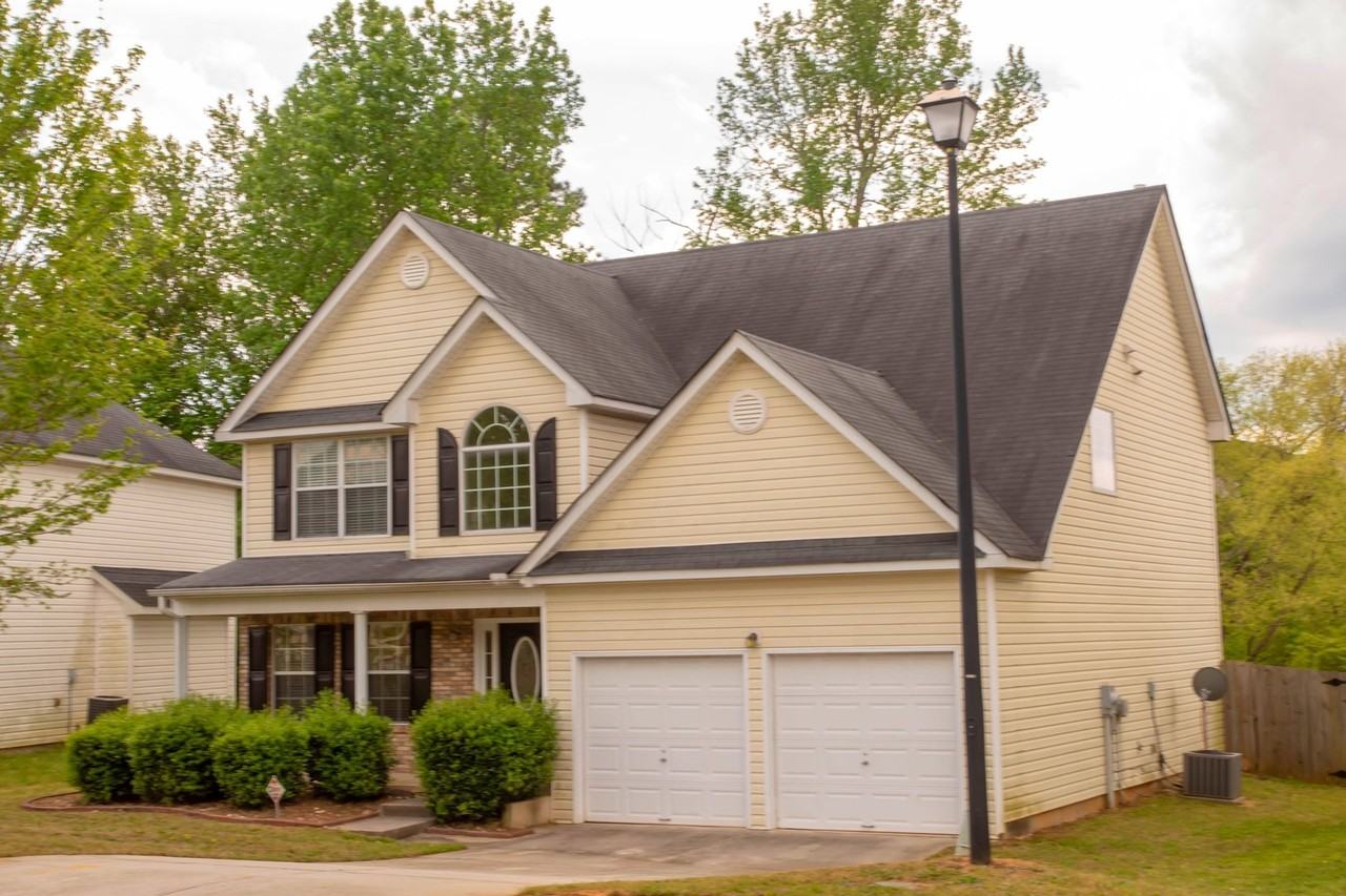 240 Dairyland Dr - Photo 2 of 15