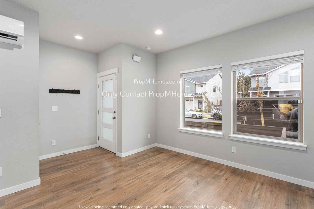 12629 Se Zion St - Photo 2 of 22