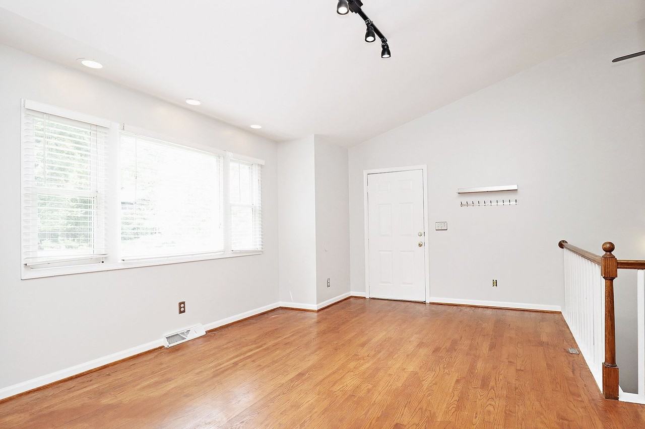 502 Moseley Dr #A - Photo 3 of 20
