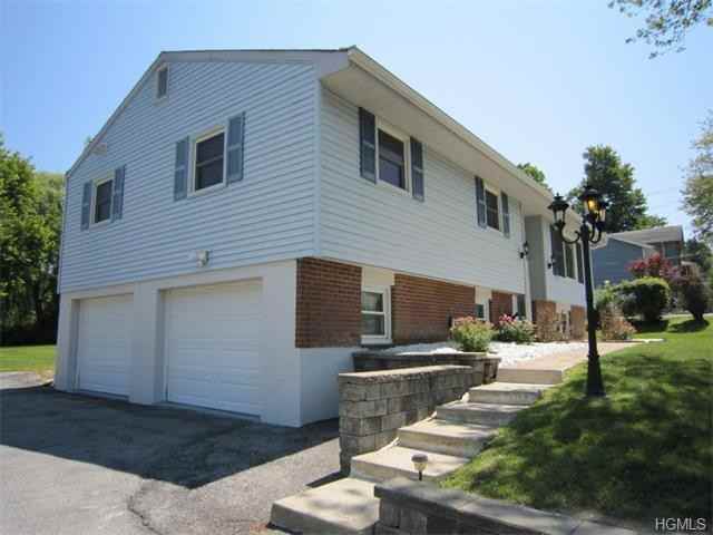 11 Mandalay Dr - Photo 2 of 29