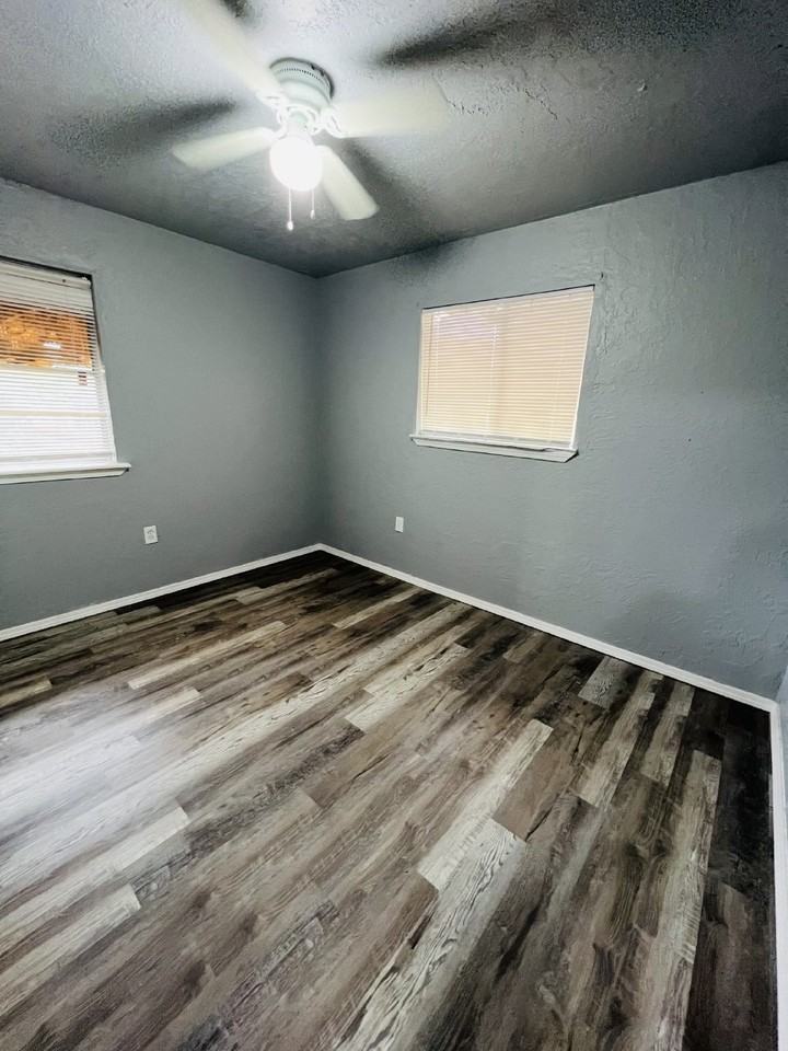 408 Nw Greenmeadow Dr - Photo 6 of 8