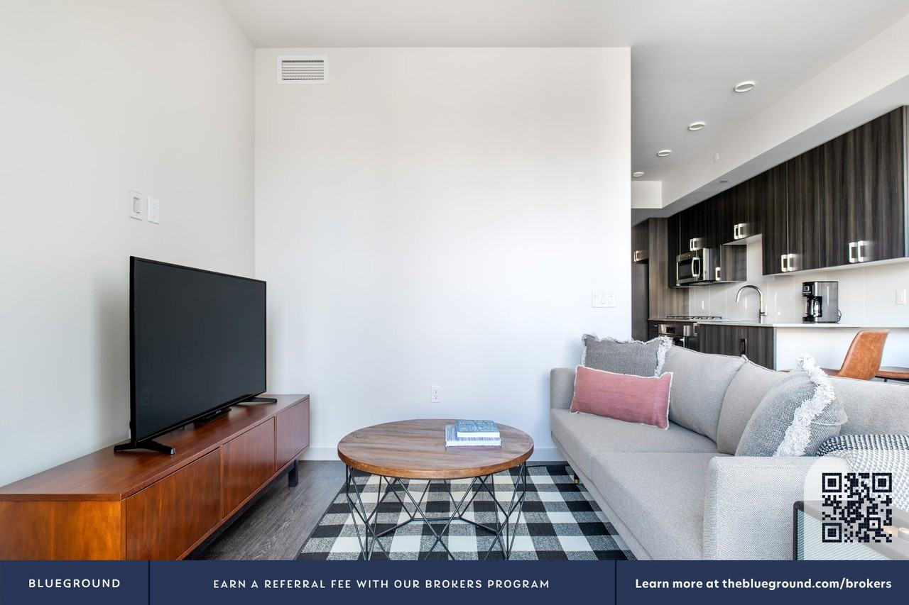 2015 2nd Avenue - Photo 5 of 29