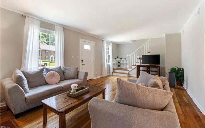 49 Shirley Rd - Photo 2 of 15