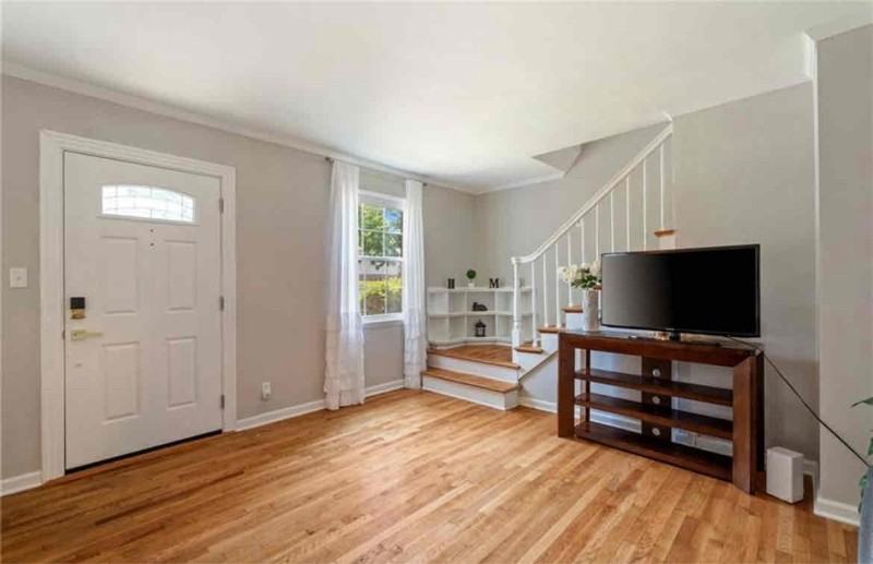 49 Shirley Rd - Photo 3 of 15