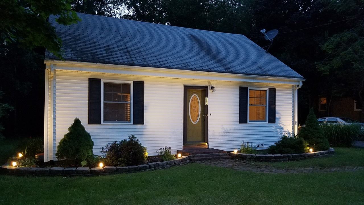 68 Blatchley Ave #NA - Photo 4 of 33