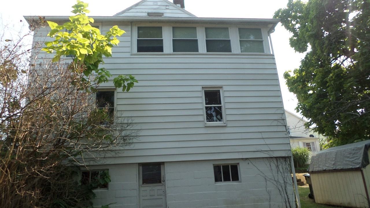 404 Hillside Ave #A - Photo 3 of 27