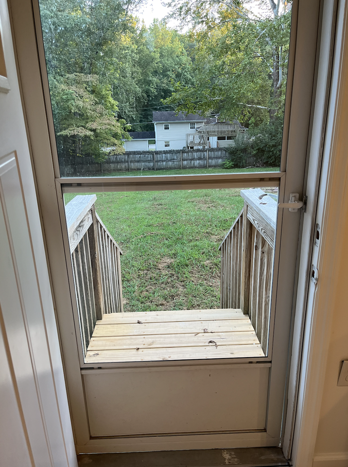 10020 Tellico Dr - Photo 3 of 14