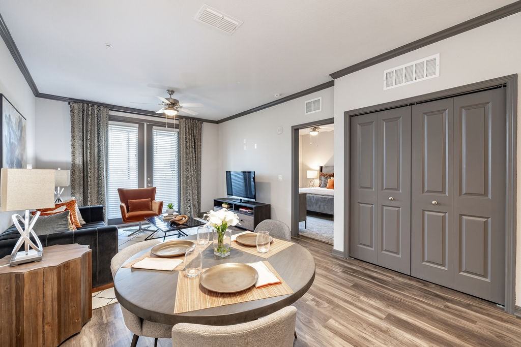 Sage on Palmer Ranch - Photo 5 of 50