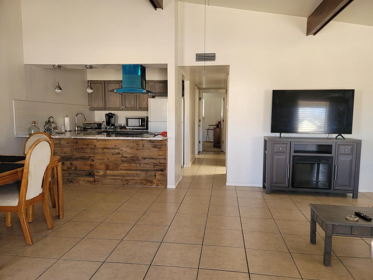 300 West 9th Street unit B - Photo 3 of 15