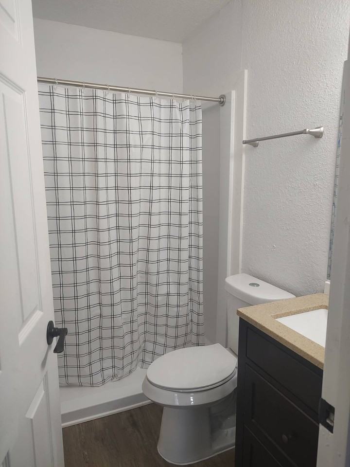 4101 Canoe Creek Rd #1 - Photo 4 of 5