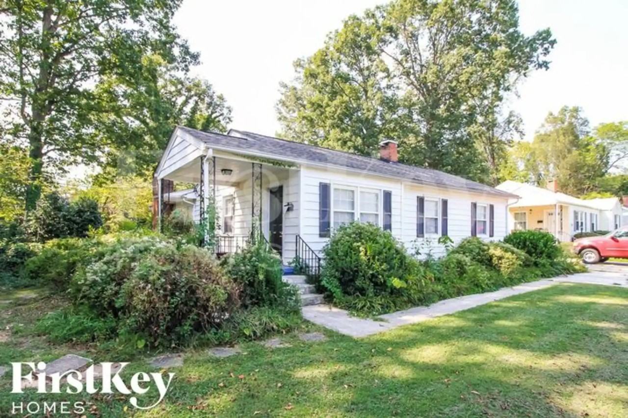 1101 N Elam Ave - Photo 2 of 15