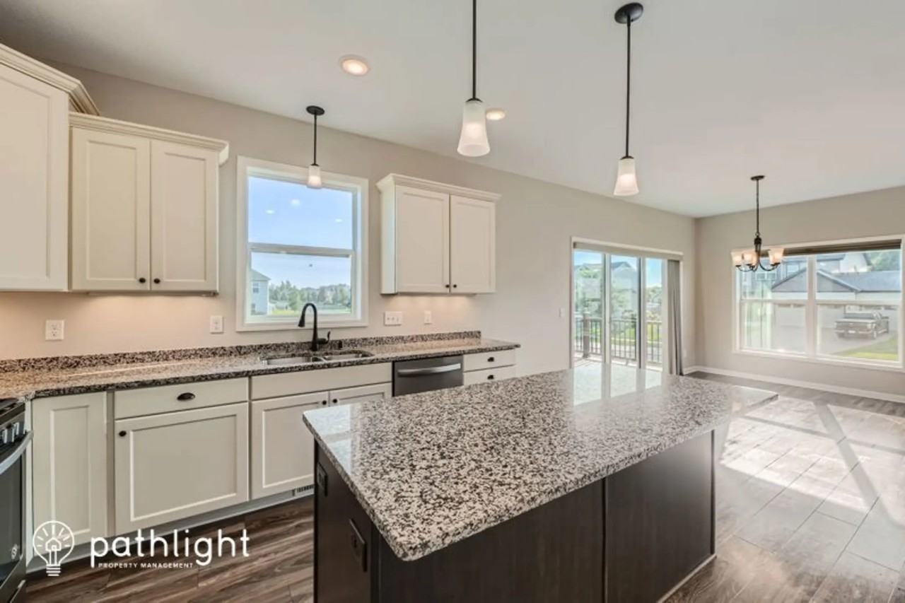 12045 79th St Ne - Photo 3 of 19