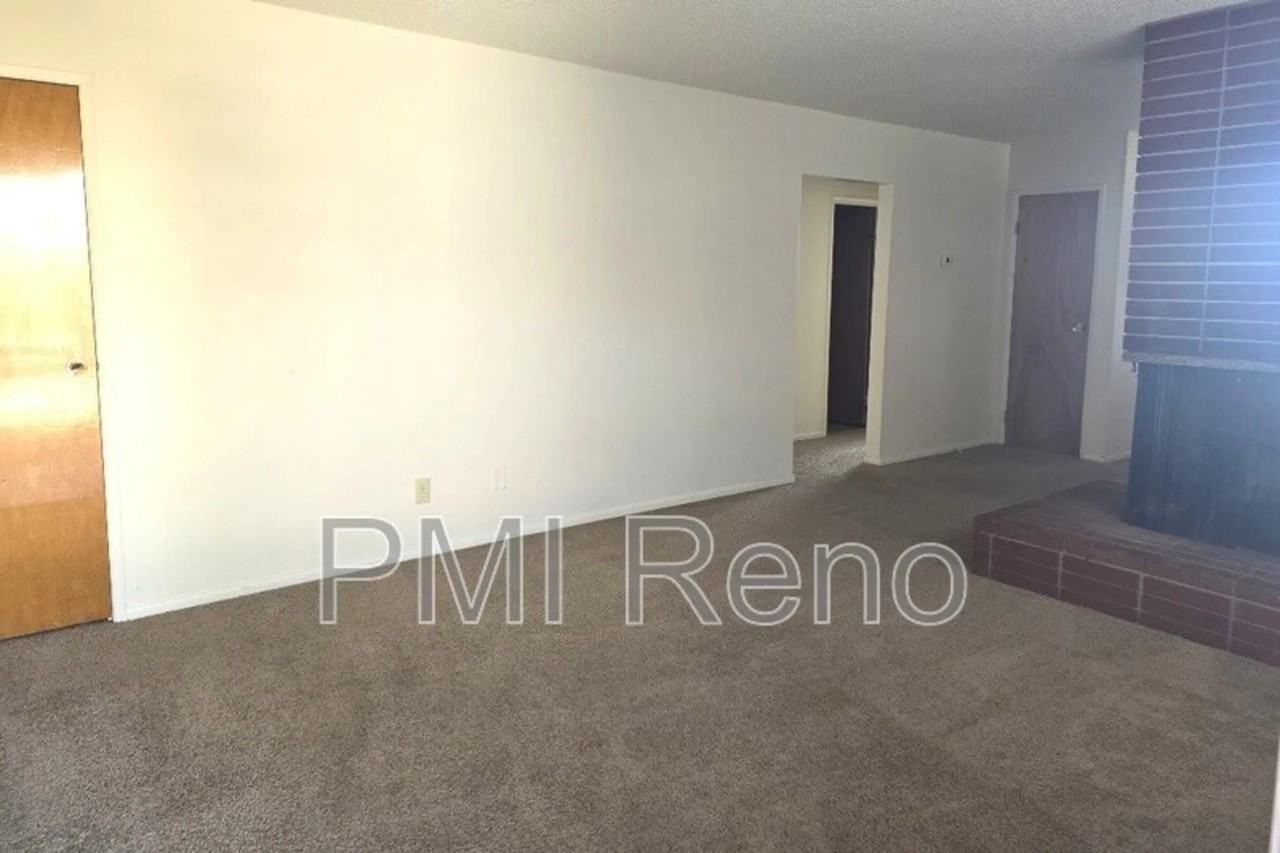 333 Moraine Way - Photo 3 of 17